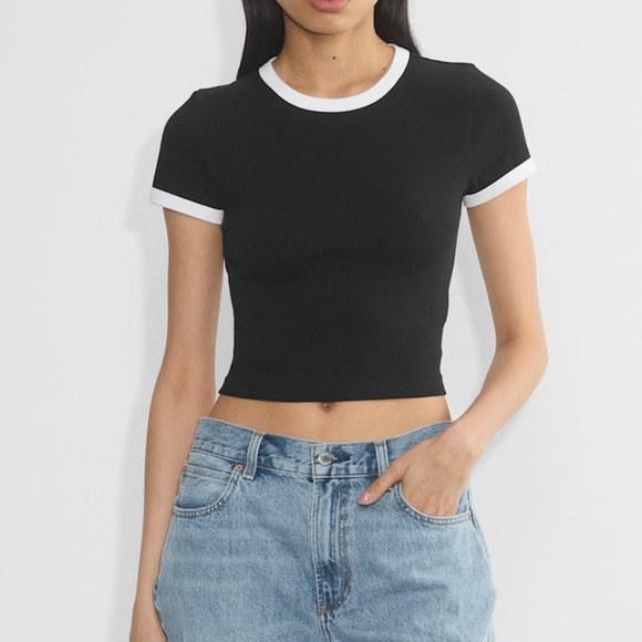 Aritzia Tops - Aritzia | HomeStretch™ Rib Crew Waist T-Shirt | M | Black